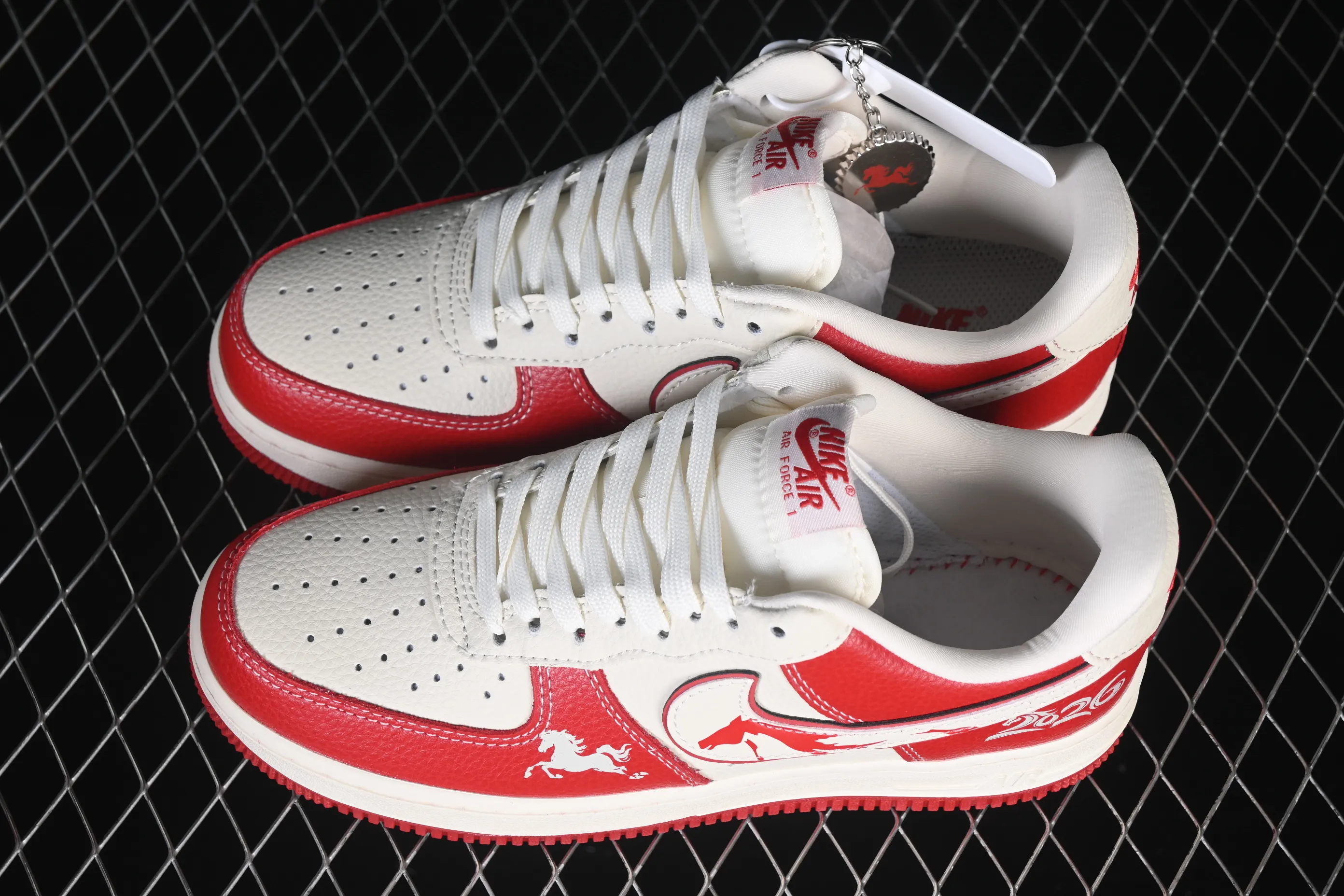 All categories Nk Air Force 1 Air Force series Nk Air Force 1 Low Air Force low top Nike Air Force 1'07 Low Year of the Horse joint name Lit pattern red horse Air Force 1 low top casual sneakers XL1979-134